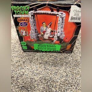 Lemax Spooky Town Monster Romance Table Accent